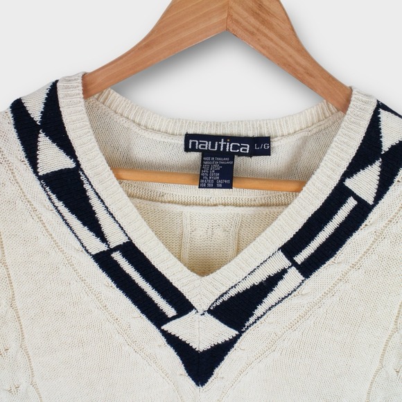 Nautica Vintage White Cable Knit V-Neck Sweater Geometric Trim Men's Large - Picture 3 of 4